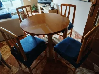 Mesa camilla redonda con 4 sillas