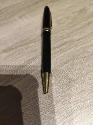 Bolígrafo Montblanc Negro y Dorado