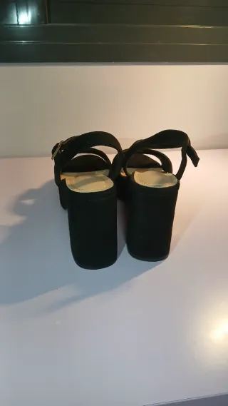 Tacones negros fiesta plataforma