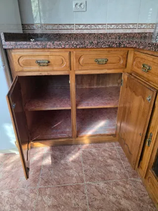 Muebles de cocina. Sólo en mano
