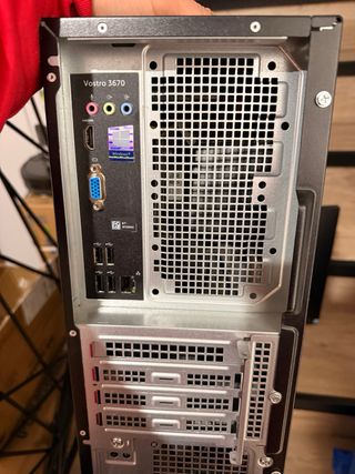 PC Dell Vostro inter i5 8th gen + Monitor Negro