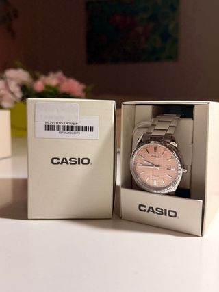 Reloj Casio MTP1302 Rosa y Plateado