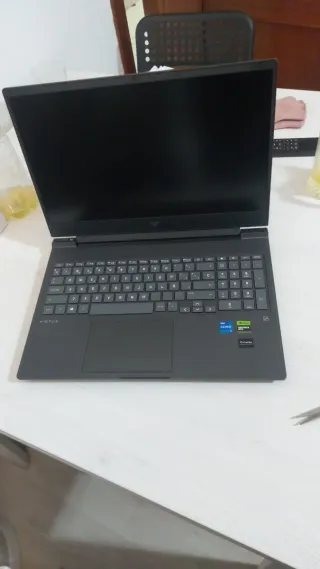 HP Victus i7-13700H 16GB RTX 4070 512GB SSD