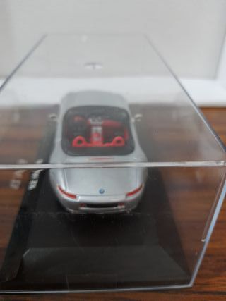 BMW Z8 Gris 1/43