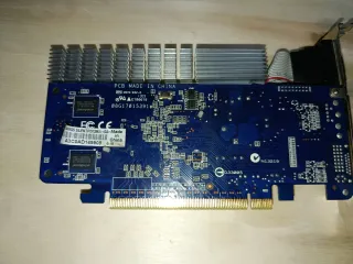 Tarjeta Gráfica ASUS EN8400GS Silent