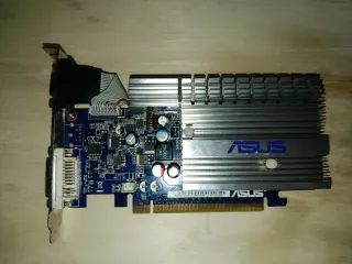 Tarjeta Gráfica ASUS EN8400GS Silent