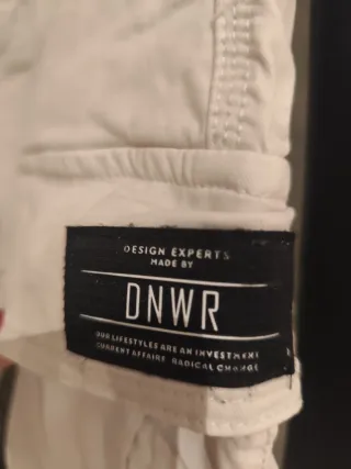 Pantalón cargo Zara color beige