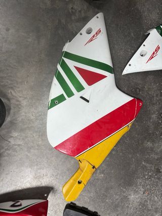 Carenado Aprilia RS 125 culo avispa