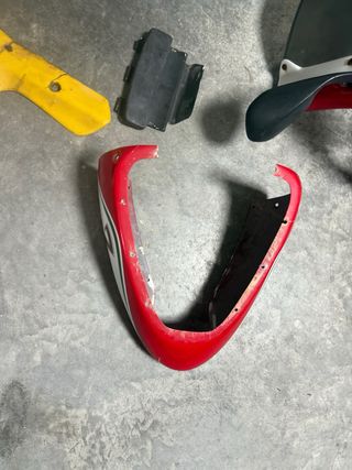 Carenado Aprilia RS 125 culo avispa