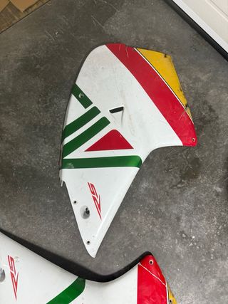 Carenado Aprilia RS 125 culo avispa