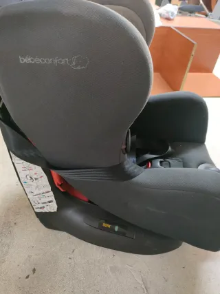 Silla de coche negra ISOFIX