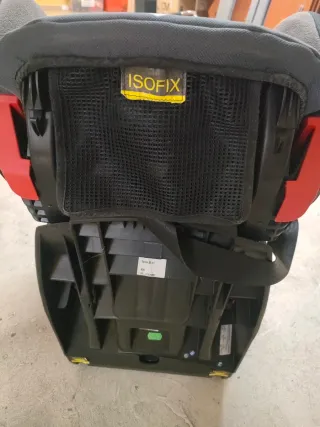 Silla de coche negra ISOFIX