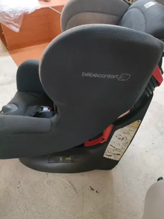 Silla de coche negra ISOFIX