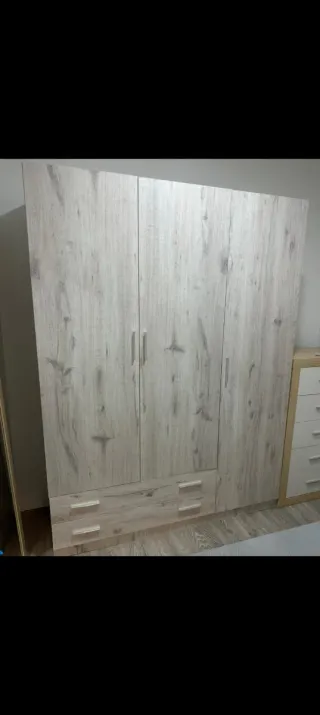 Armario 3 puertas madera