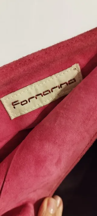 Falda de piel morada y rosa