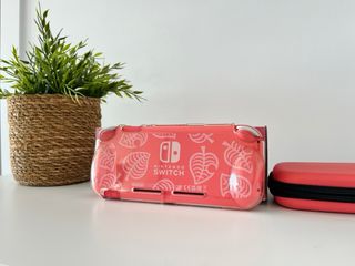 Nintendo Switch Lite Animal Crossing