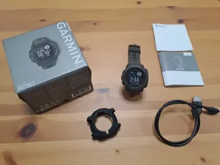 Reloj Garmin Instinct Gris