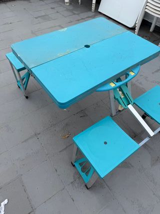 Mesa de camping plegable azul