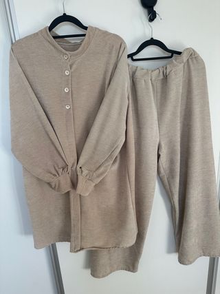 Conjunto beige mujer talla única