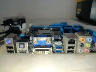 Lote Placa Base ASUS M4A88T-M/USB3 y AMD