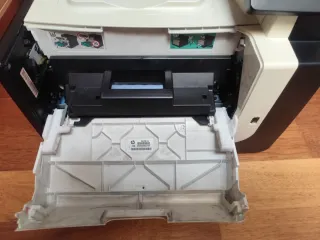 Impresora HP LaserJet Pro CM1415fn color MFP