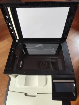 Impresora HP LaserJet Pro CM1415fn color MFP