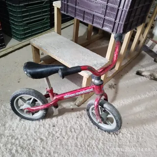 Bicicleta azul sin usar ,