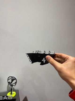 Soporte personalizado para raqueta de pádel