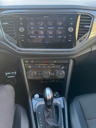VW T-Roc Sport 150cv automatico