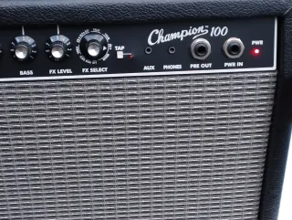 Amplificador Fender Champion 100