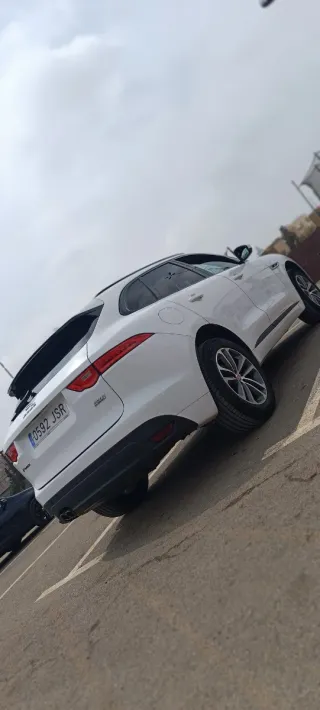 Jaguar F-Pace 2017