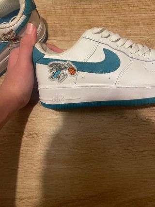 Zapatillas Nike Air Force x Bugs Bunny