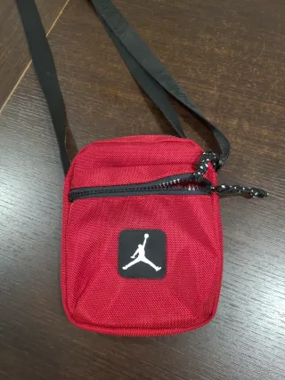 Bandolera Nike Jordan Roja Niño