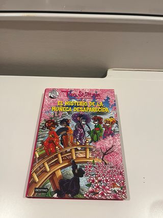 El misterio de la muñeca desaparecida: Tea Stil...