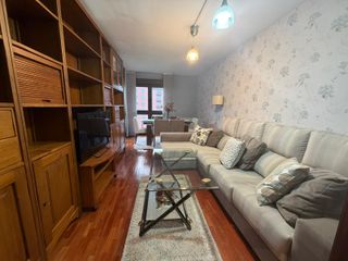 PISO 4 DORMITORIOS, 2 BAÑOS, PLAZA DE GARAJE Y Tº