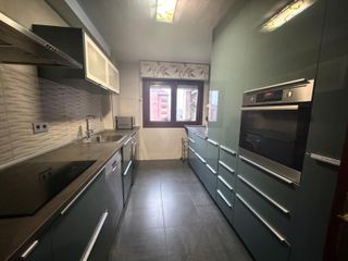 PISO 4 DORMITORIOS, 2 BAÑOS, PLAZA DE GARAJE Y Tº