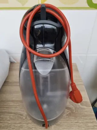 Cafetera Dolce Gusto Delonghi Negra