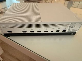 Xbox One S Blanca con Mando