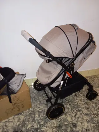 Carrito de bebé beige