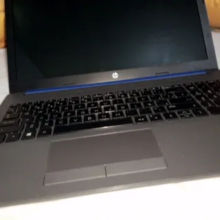 Portátil HP 255 G7