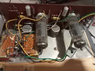 Amplificador estéreo guitarra con 2 válvulas PCL86