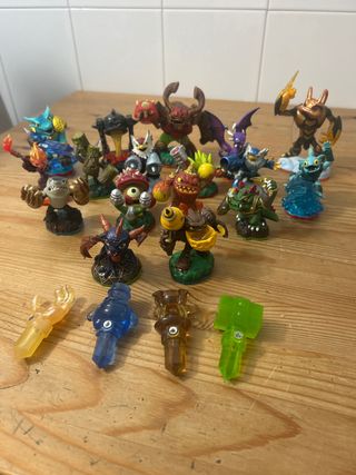 Skylanders Figuras y Cristales