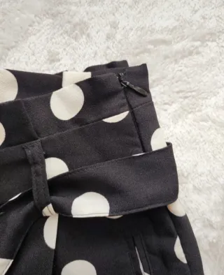 Pantalones Stradivarius lunares tiro alto