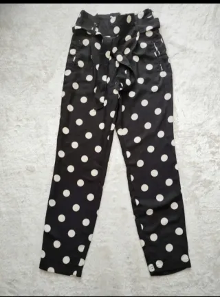 Pantalones Stradivarius lunares tiro alto