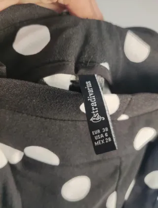 Pantalones Stradivarius lunares tiro alto