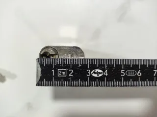 Bombín ISEO 10x30mm (recortado) + 4 llaves