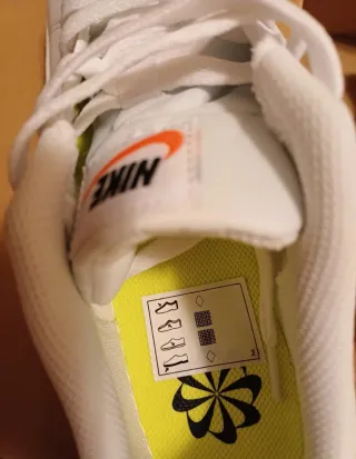 Zapatillas Nike Court Royale Blancas y Rosas