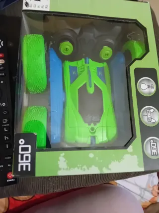 Coche RC 360° LED nuevo