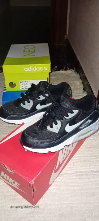 Zapatillas Nike air max originales del número 33
