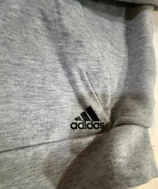 Felpa Adidas con cappuccio grigia
